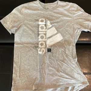 Adi t-shirt